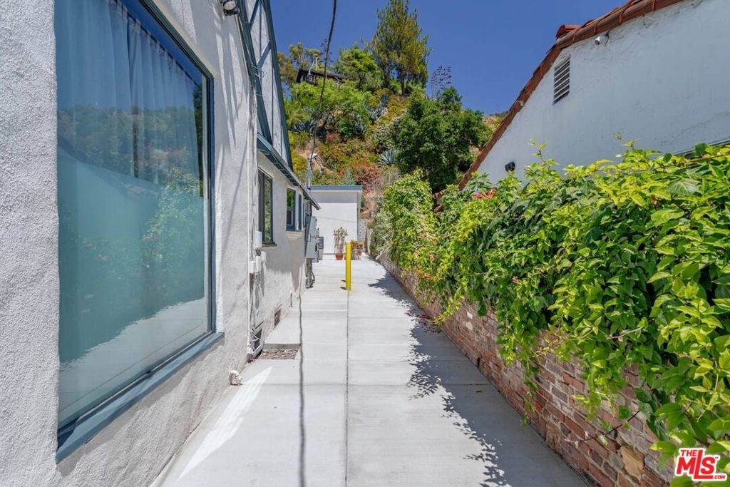 https://bt-photos.global.ssl.fastly.net/socal/orig_boomver_1_448470326-2.jpg