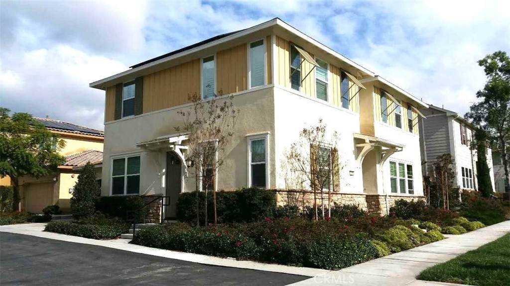 211 Wicker - Photo 1