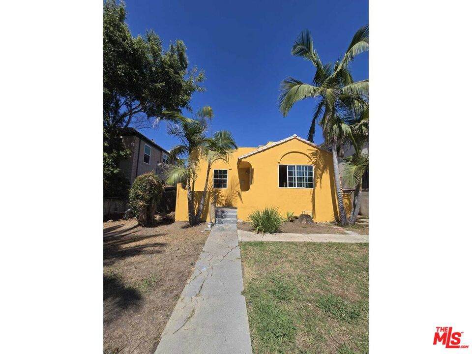 1447 Bedford Street - Photo 1