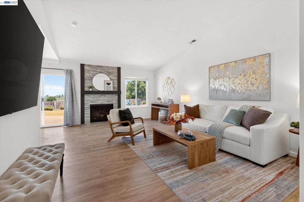 295 Iris Rd - Photo 1