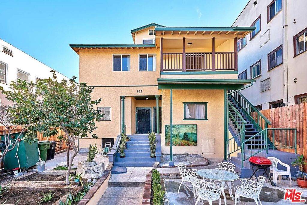 826 Park View Street - Photo 1