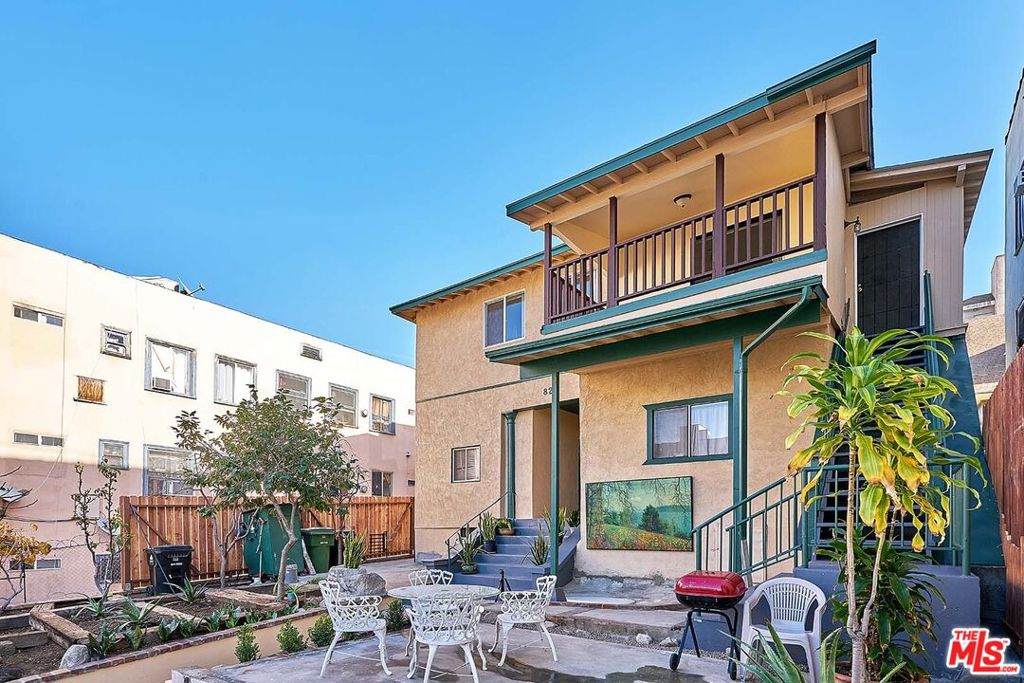 826 Park View Street - Photo 1