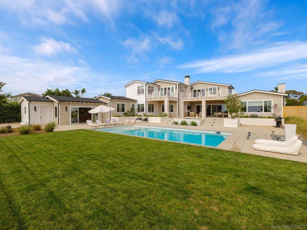1212 Hymettus Avenue - Photo 1