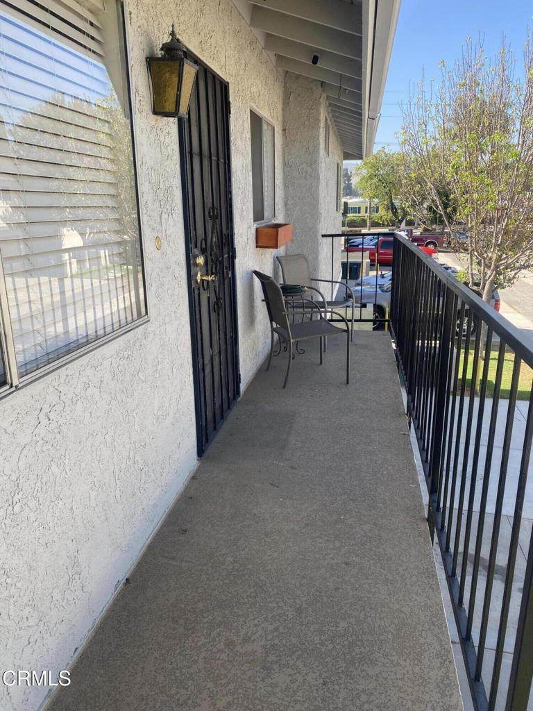 1136 Acadia Place - Photo 1