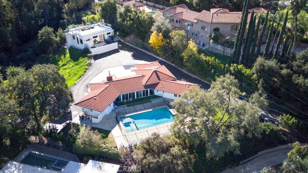 4620 Caritina - Photo 1