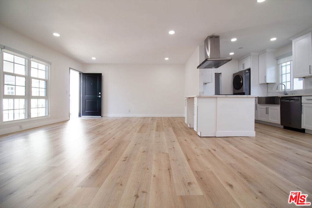 835 Sherbourne Drive - Photo 1