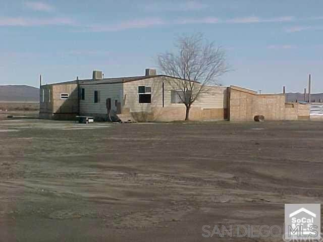 1075 Calle De Amistad - Photo 1
