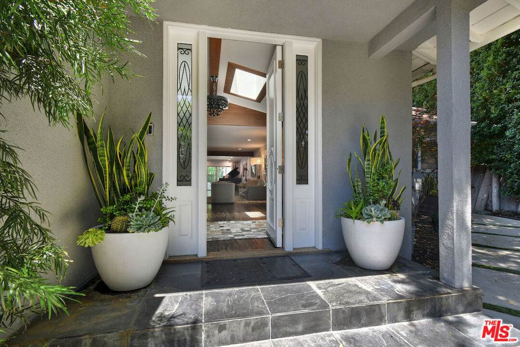 https://bt-photos.global.ssl.fastly.net/socal/orig_boomver_1_448497262-2.jpg
