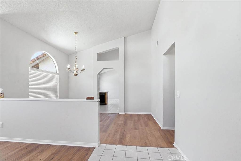 1198 Bel Air Court - Photo 1