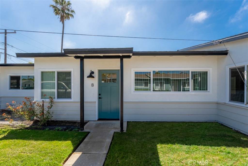 241 Costa Mesa St, Unit B - Photo 1