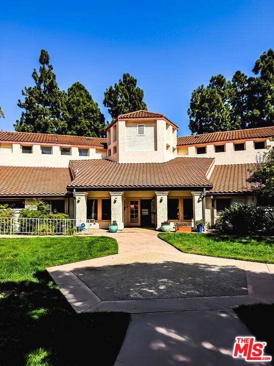 501 Palisades Drive - Photo 1