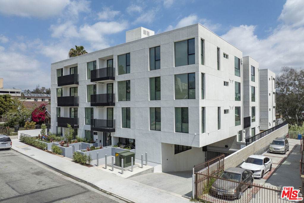 1126 Cornwell Street - Photo 1