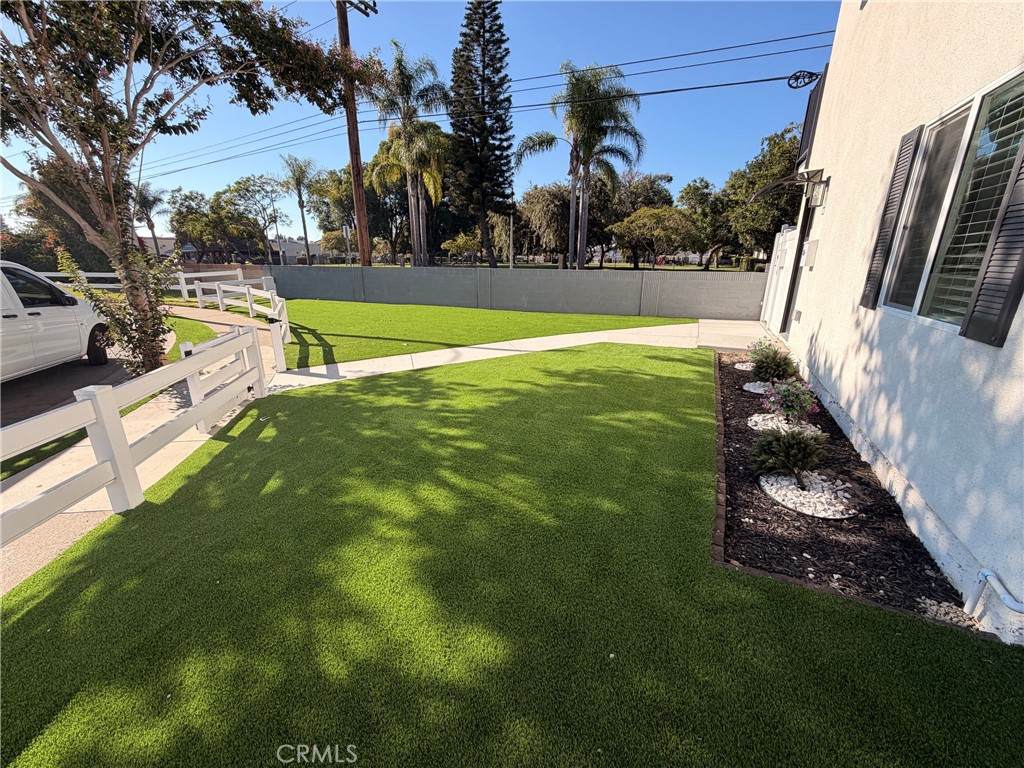 https://bt-photos.global.ssl.fastly.net/socal/orig_boomver_1_448511329-2.jpg
