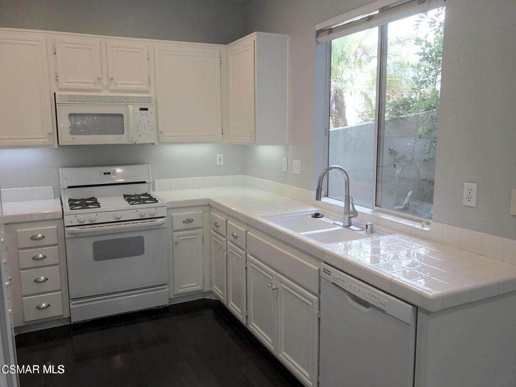 https://bt-photos.global.ssl.fastly.net/socal/orig_boomver_1_448512137-3.jpg