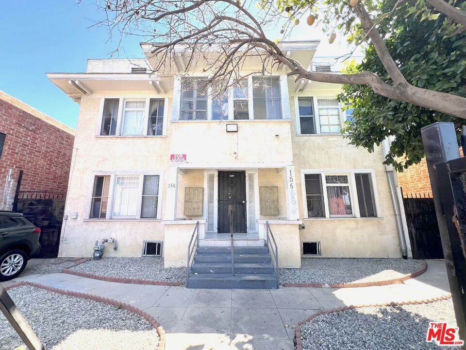 156 32nd Street - Photo 1