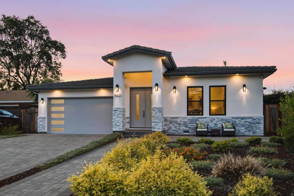 18823 Casa Blanca Lane - Photo 1