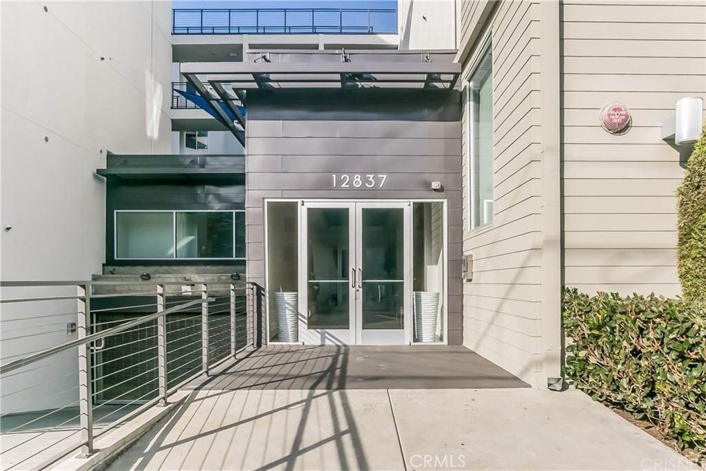 12837 Moorpark Street - Photo 1