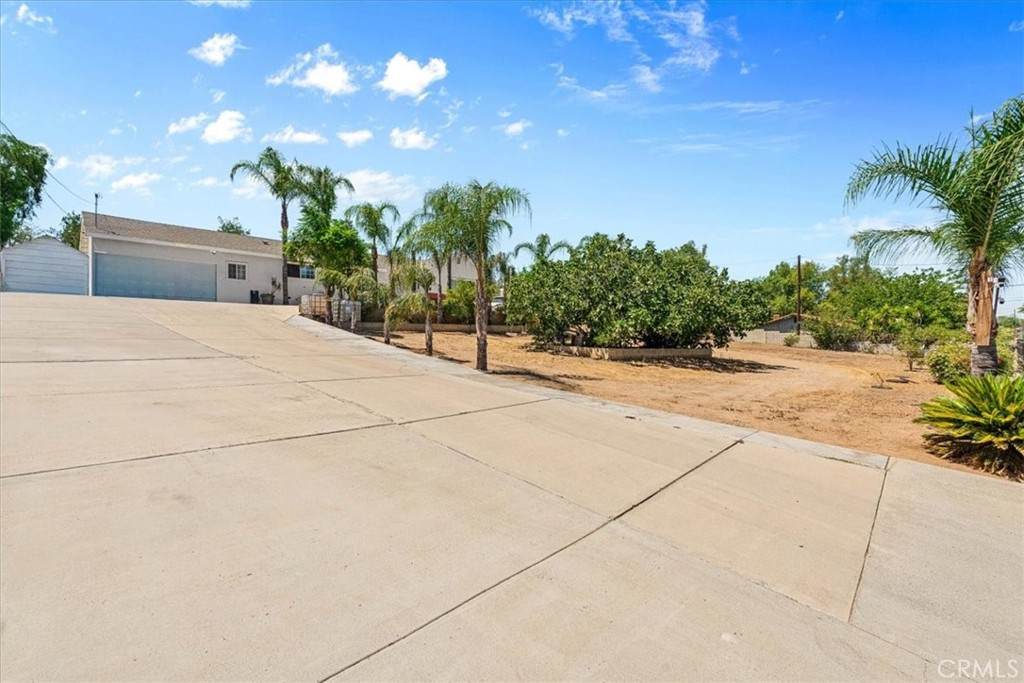 9550 52nd St - Photo 1