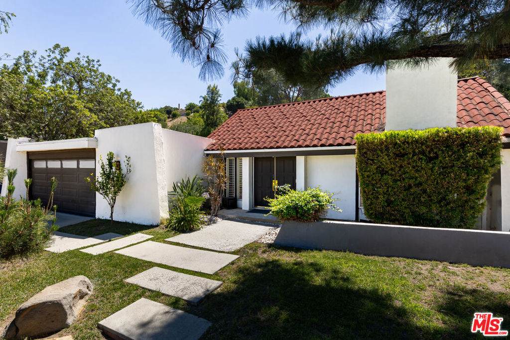 https://bt-photos.global.ssl.fastly.net/socal/orig_boomver_1_448554004-2.jpg