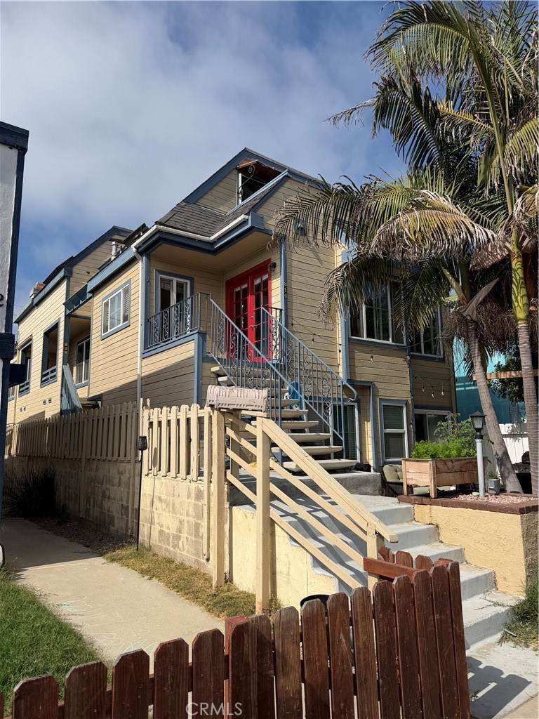 816 Isthmus Court - Photo 1