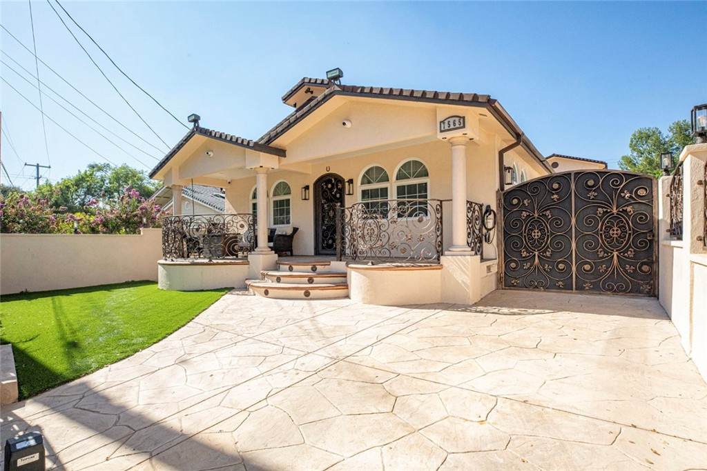 https://bt-photos.global.ssl.fastly.net/socal/orig_boomver_1_448561591-3.jpg
