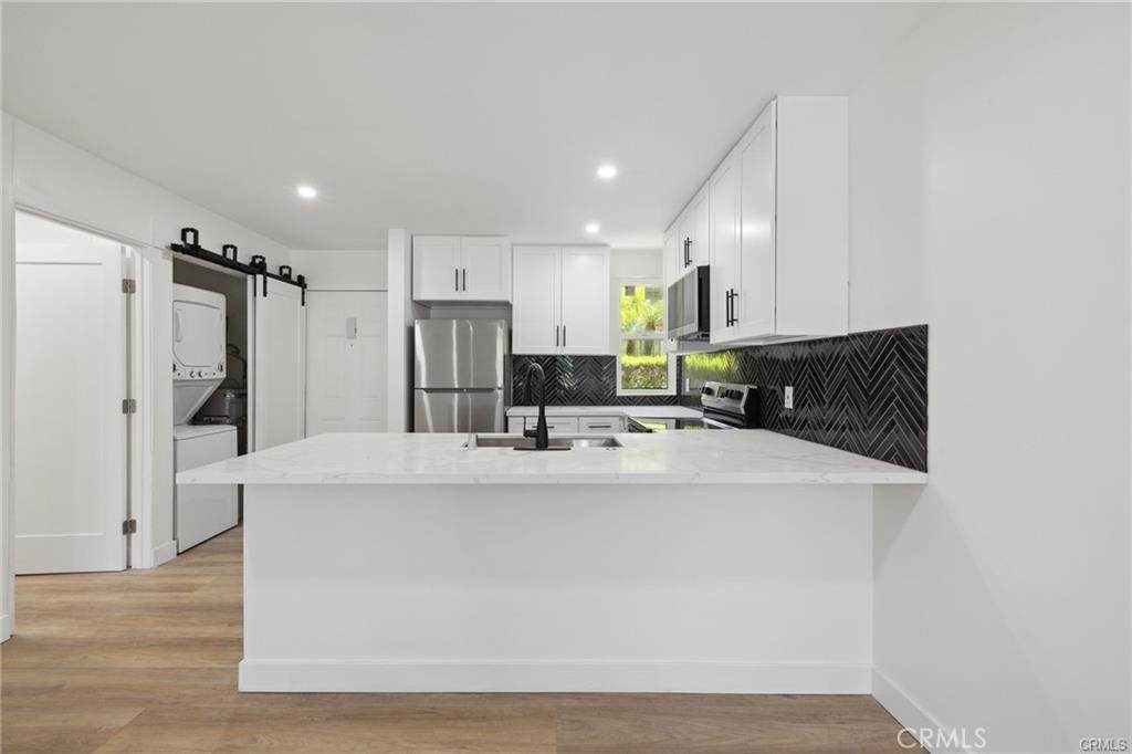 17000 Burbank Boulevard - Photo 1