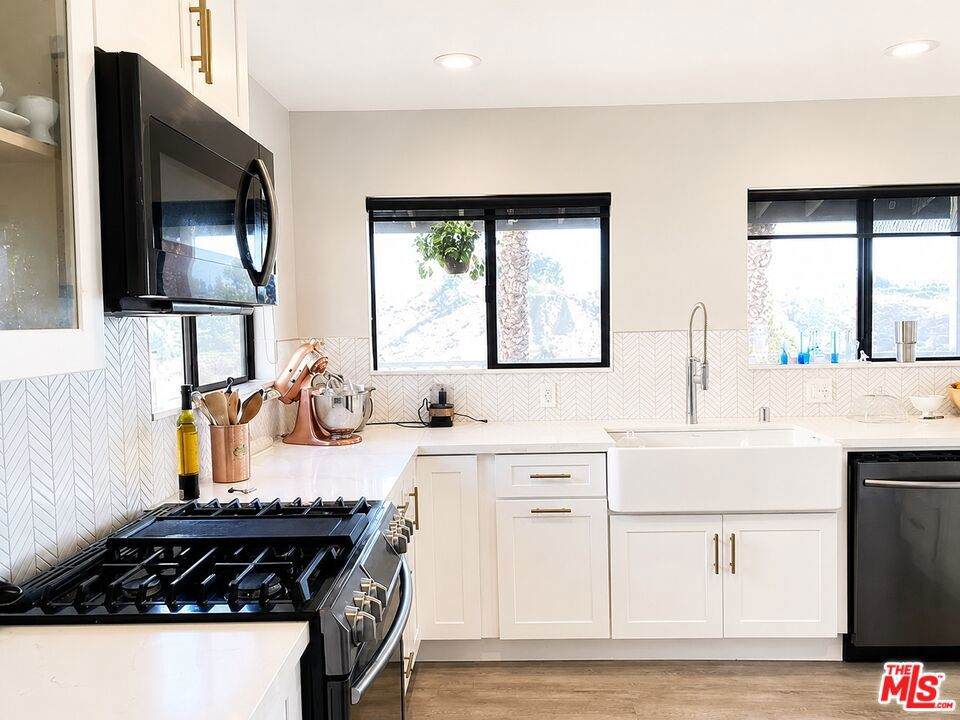 https://bt-photos.global.ssl.fastly.net/socal/orig_boomver_1_448564641-3.jpg