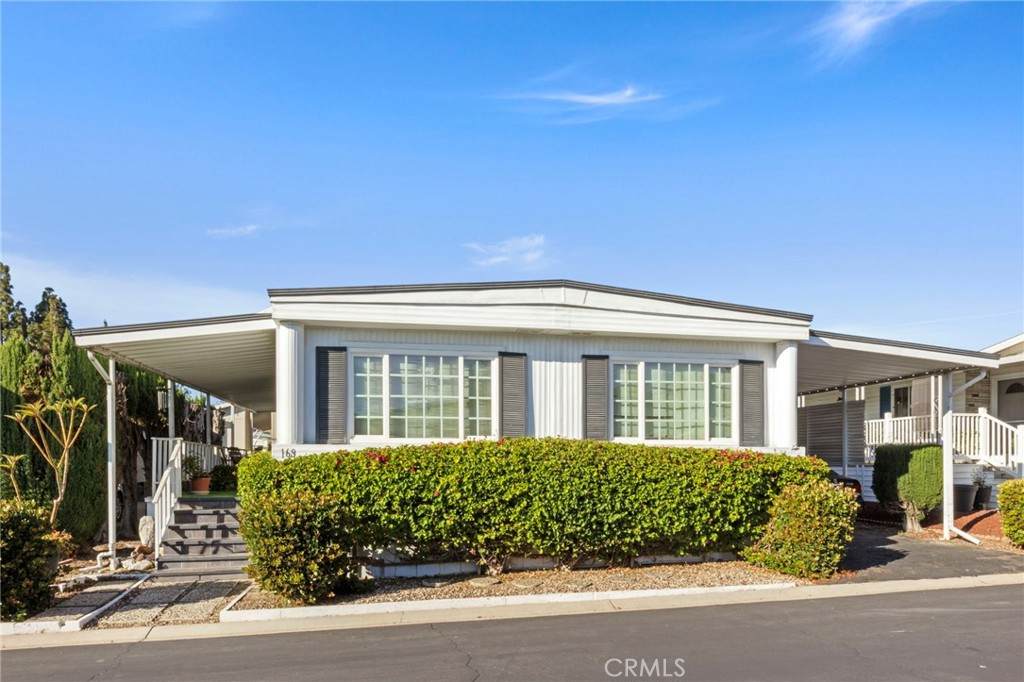 24001 Muirlands Boulevard - Photo 1