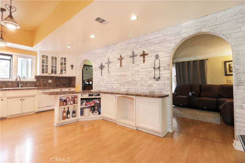 https://bt-photos.global.ssl.fastly.net/socal/orig_boomver_1_448570553-2.jpg