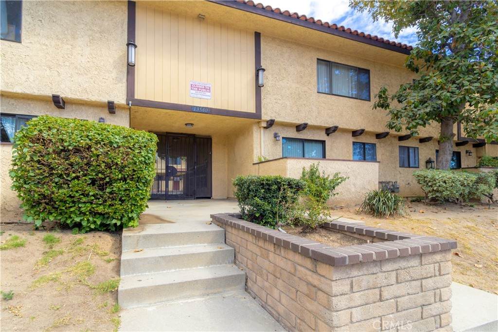 13540 Hubbard - Photo 1