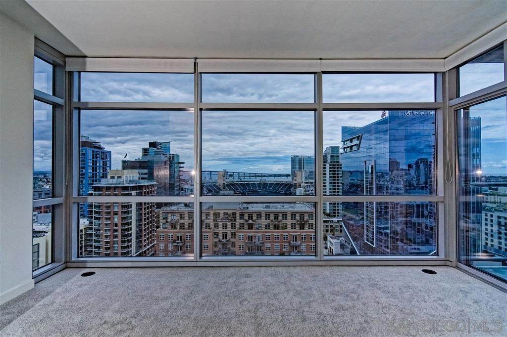 800 The Mark Ln - Photo 1