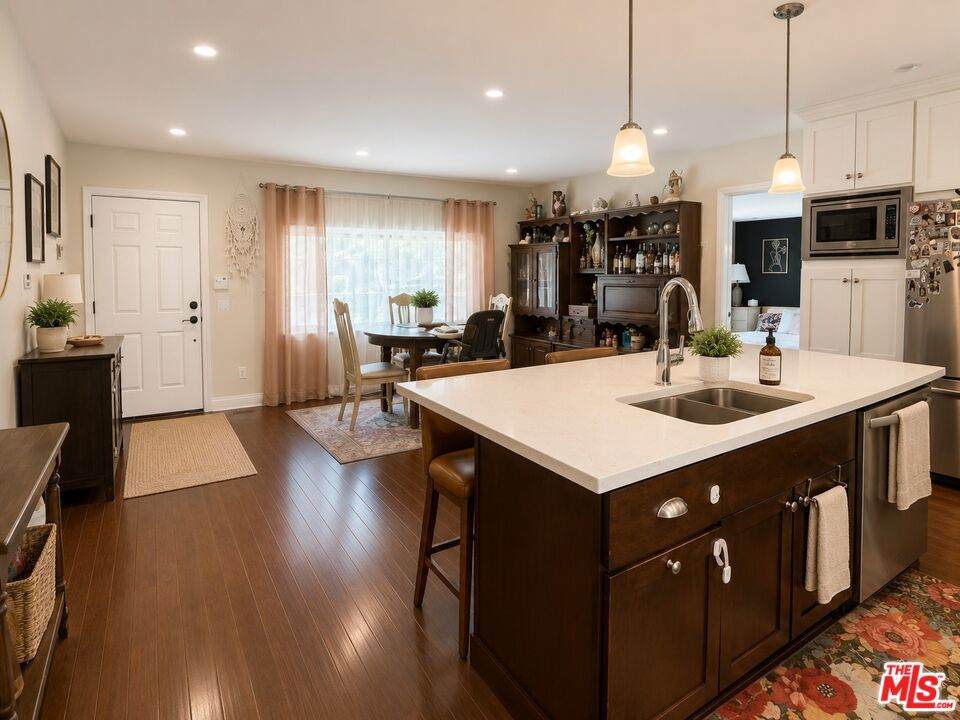https://bt-photos.global.ssl.fastly.net/socal/orig_boomver_1_448575871-2.jpg