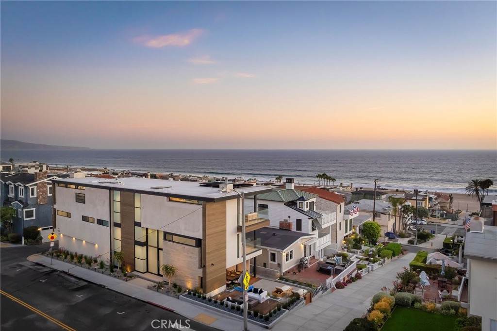 232 6th Street - Photo 1