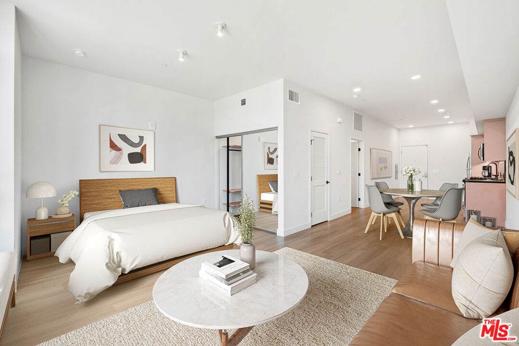 10601 Washington Boulevard - Photo 1