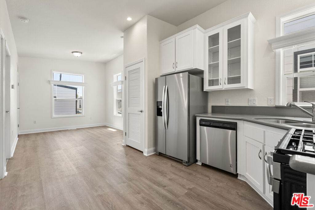 8250 Lankershim Boulevard - Photo 1