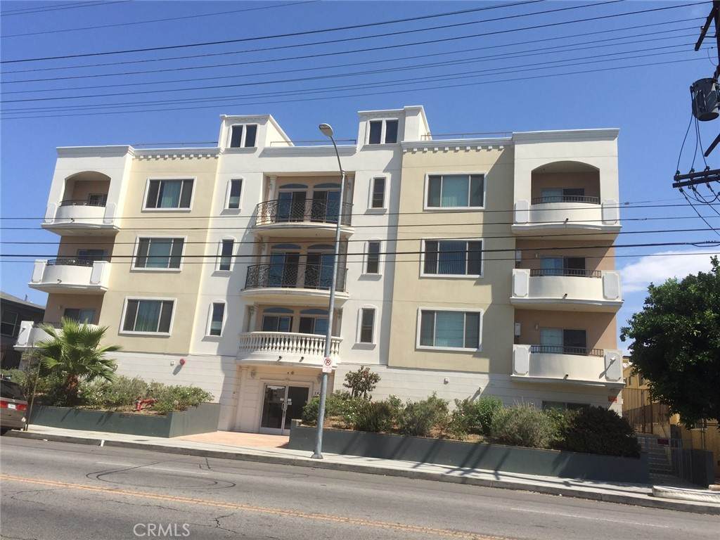 15435 Vanowen - Photo 1