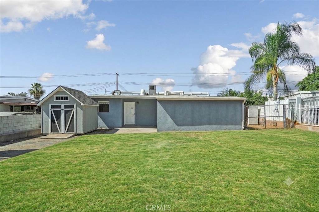 743 Arliss Street - Photo 1