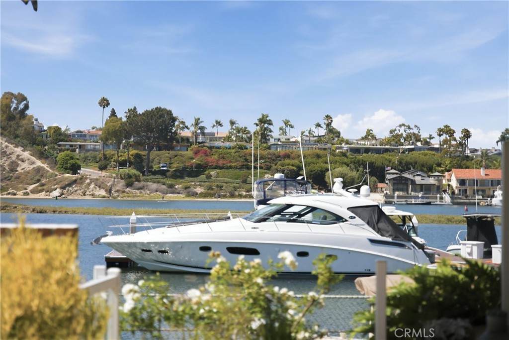40 Saratoga - Photo 1