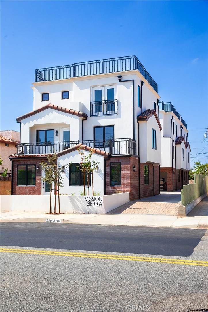 220 Mission - Photo 1