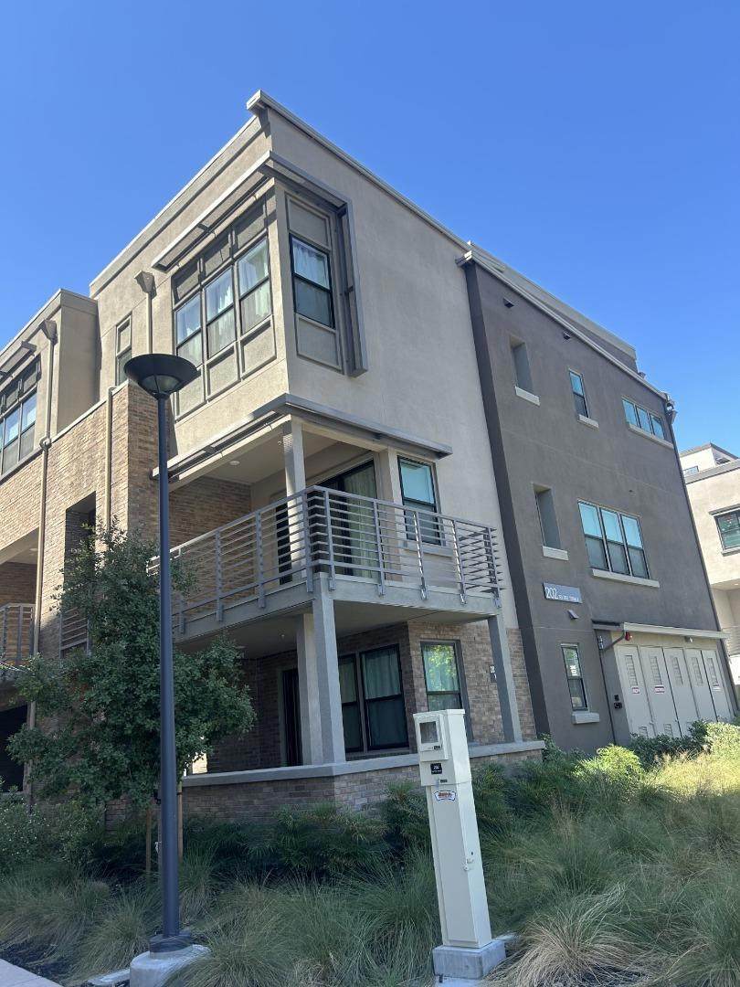 202 Tea Tree Terrace - Photo 1