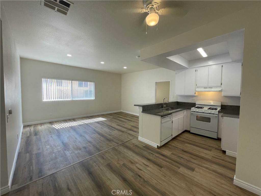 11459 Collins - Photo 1