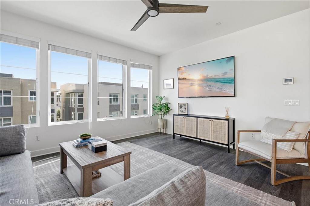 657 Doheny - Photo 1