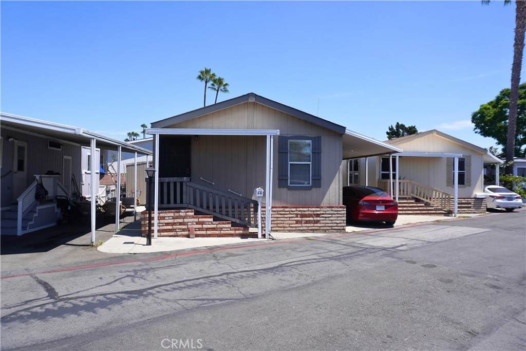 https://bt-photos.global.ssl.fastly.net/socal/orig_boomver_1_448607407-2.jpg