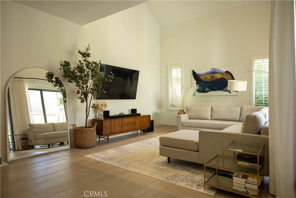 122 Linda Vista - Photo 1