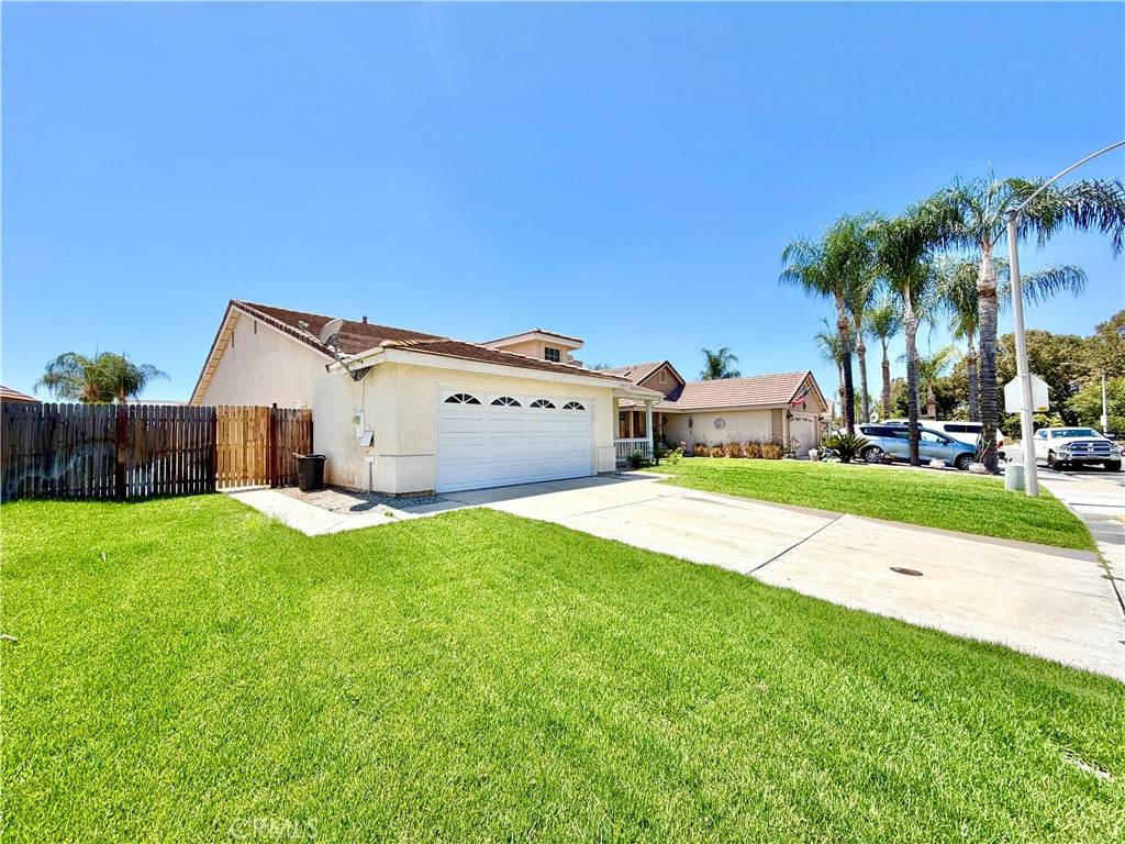 https://bt-photos.global.ssl.fastly.net/socal/orig_boomver_1_448618045-2.jpg