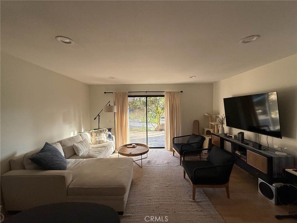 https://bt-photos.global.ssl.fastly.net/socal/orig_boomver_1_448626785-2.jpg