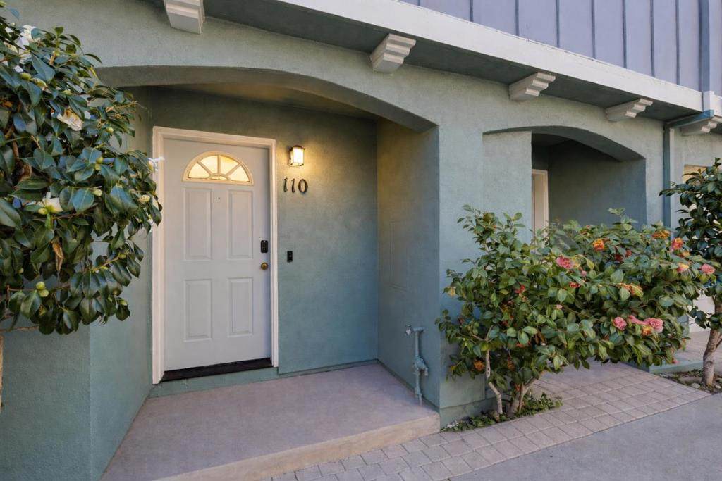 110 Library Lane - Photo 1