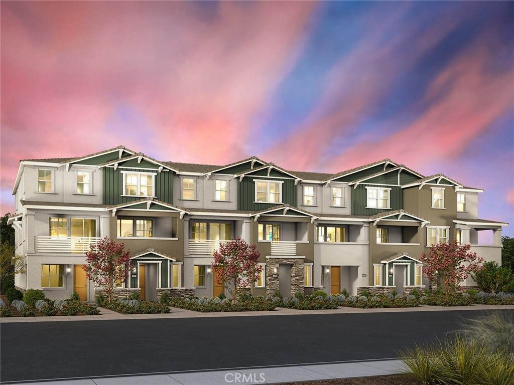606 Lotus Drive - Photo 1