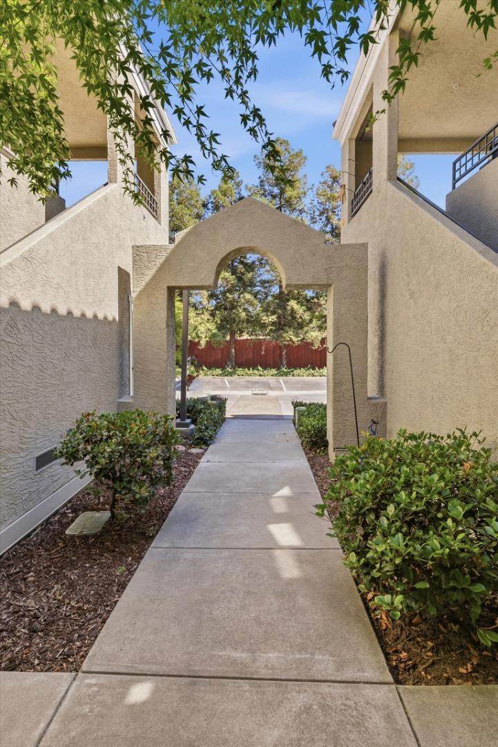 https://bt-photos.global.ssl.fastly.net/socal/orig_boomver_1_452815440-2.jpg
