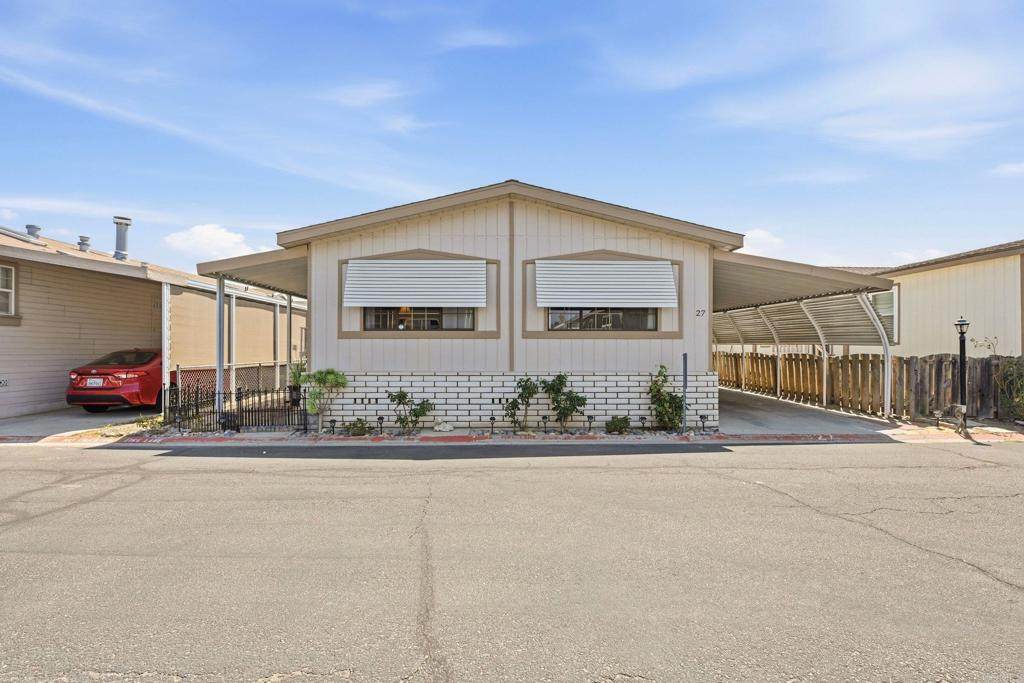 4616 N River Road - Photo 1